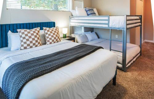 First Floor 2B2B • Pool, Gym, Dog Park • Near DTA - Foto 24