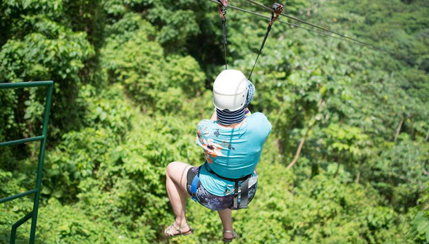 Tirolesa pelas montanhas de Anamuya