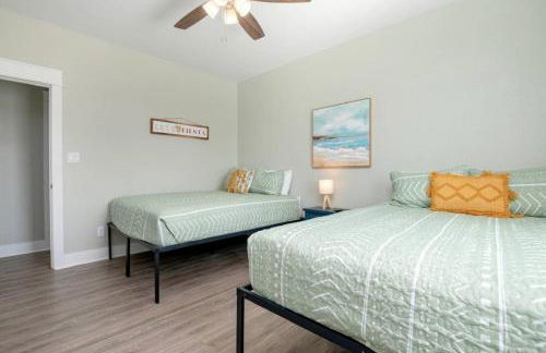 Two Adjacent Cabins, Sleeps 18 - Foto 55