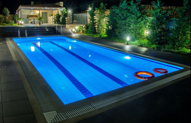 "villa Horizon - Elegance & Privacy With Scenic Views - Extended Pool" - Foto 27