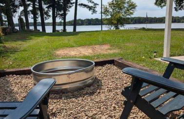 Modern Couples Retreat , Lakefront, Private Dock - Foto 16