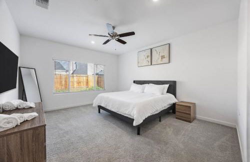 Serenity House- Newly Built, Peaceful Stay - Photo 20