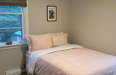 Garden Retreat • Deck Dining + Fire Pit - Foto 40