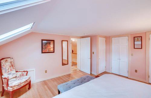 Steps to Downtown Stockbridge Home with Patio! - Foto 18