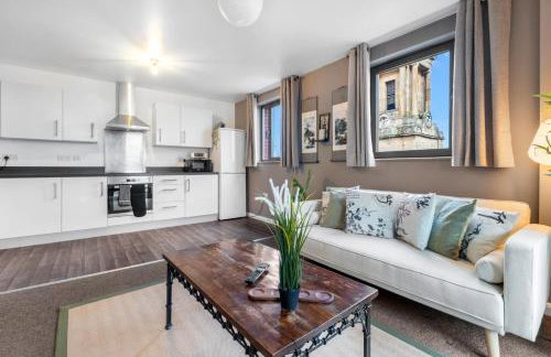 Orient CityView with FreePark and Netflix - Photo 60