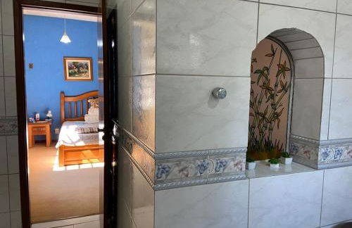 Casa espaçosa em estilo colonial - Foto 17