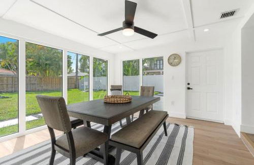 Delilas Chic 3 Bedroom 2 bath Abode with Heated Pool - Foto 69