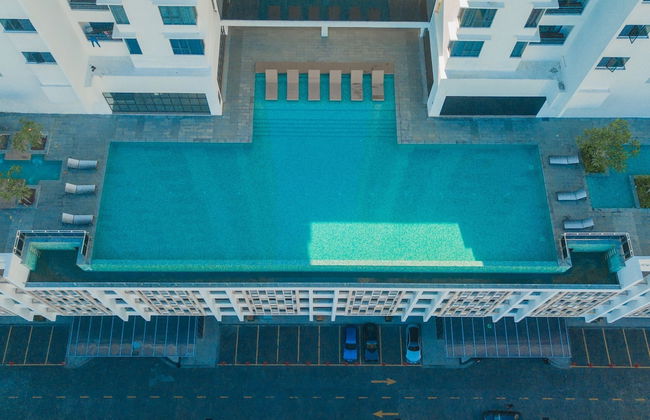 OYO Home 43995 Premium 3br 1tebrau - Photo 39