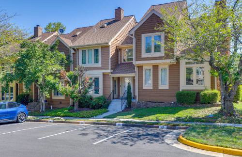 Close to Hospital and Dulles Herndon Townhome - Foto 32