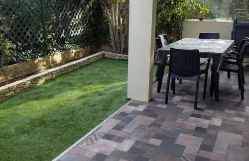 Particulier loue T3 en rez de jardin à 30 mètres de la plage avec un double box - Photo 27