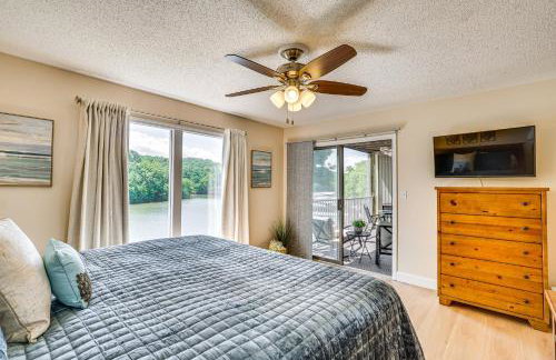 Lake & Pool Access: Lazy Days Condo w/ Balcony! - Foto 10