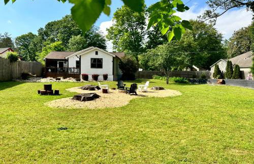 Cozy Family-Friendly home w/ fenced-in backyard - Foto 16