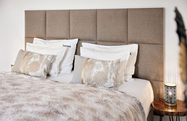 Honest SMICHOV - Foto 23