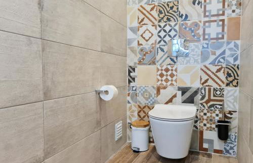 CASA OFICINA - Praia & Centro (300m) - WiFi - AC - Foto 35