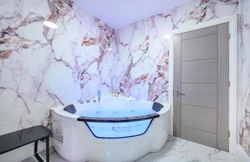 Spacious 6 Bedroom Escape with Hot Tub, Games Room & Karaoke in Yorkshire - Foto 55