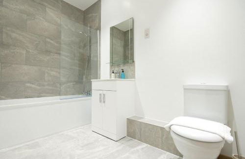 The Quadrant Apartments - Free Parking - Near M4 J16 - By Hamilton Grace - Foto 53