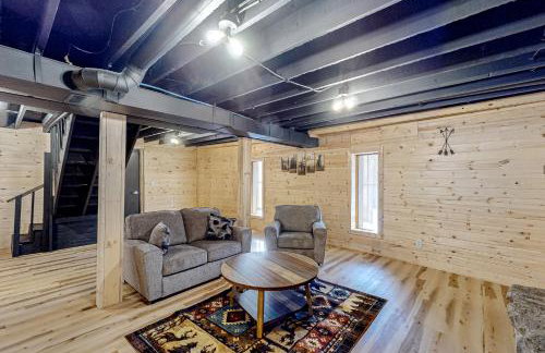 12 Mi to Downtown Hot Tub, Fire Pit Game Room! - Foto 26