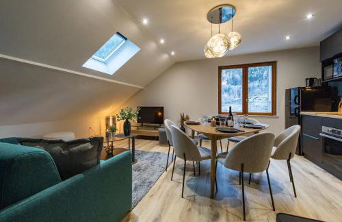 Legendary ski & cycling 4 to 6 guest getaway - Photo 8