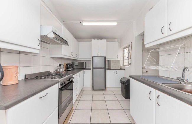 Peaceful 1BD Flat w/ Private Gardenrondebosch - Foto 8