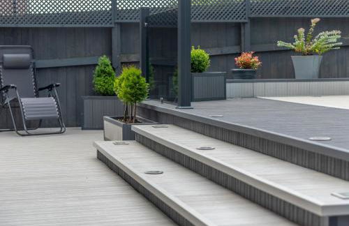 Charming Modern Retreat with Private Garden - Pass the Keys - Foto 38