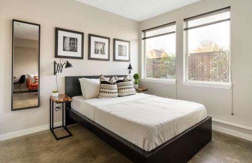 Stay Portland - Bright Studio Apartment - Food Carts & Local Shops - Photo 8