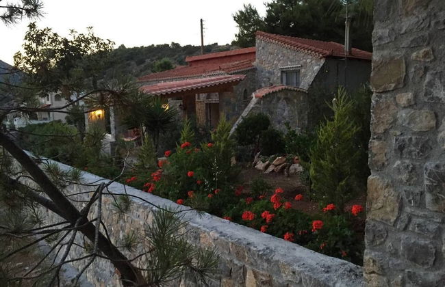 Feels Like Your Home at Ermioni - Photo 34