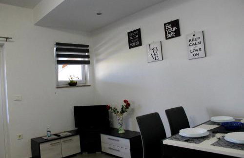 Apartmani Mladenka - Foto 6