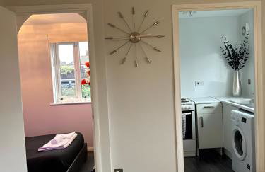 Sleek & Stylish - E15 Apartment With Parking - Foto 15