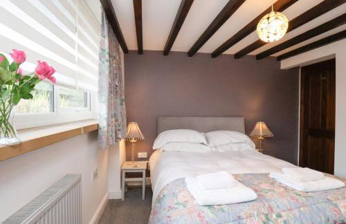 Mill House - Photo 11