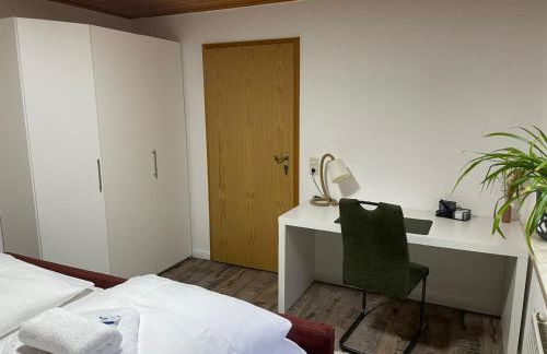 Appartio - Gästehaus "Dorfblick" - komfortable Ferienwohnungen mit Küche und Waschmaschine - Foto 4