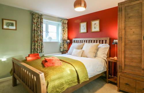 South Lodge - Photo 12