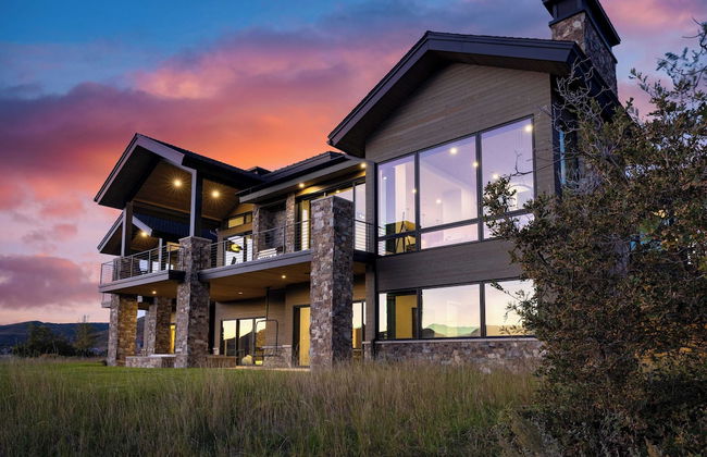 Reflection by Avantstay Sleeps 18 + Lake Views Hot Tub + Game Room - Foto 12