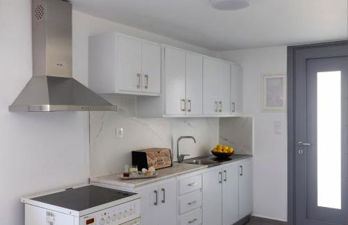 Restia Seaside Apartment I, 50m from Megas Gialos Beach - Foto 25