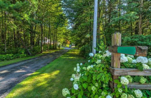 Serene Orchard Park Apartment Large Yard and Patio! - Foto 27