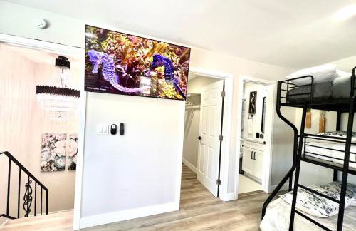 Half ACRE Lux Pool SPA with FIREPIT ARCADE Grill Sleeps 40 - Foto 51