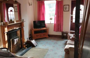 2 Rhys Terrace - Photo 1