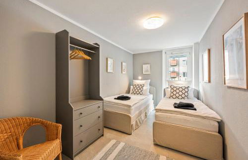 LIVINGLike-Apartment - Central & Spacious with Balkony & Garage, Coffee - 103m2 - Foto 18