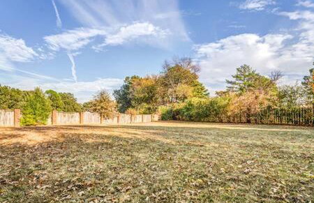 Minutes from the Airport - Wonderful Warrington - Photo 80