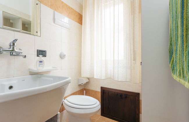 2 bedroom House in Partinico - Photo 11