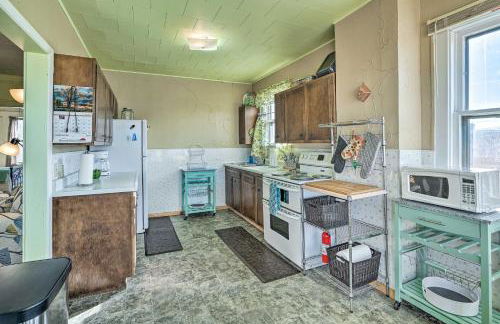 Walk to Restaurants and Dtwn Hettinger Apt with Yard - Foto 6