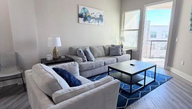 POOL VIEW! Near Dallas Love Field! Medical District! Downtown Dallas! - Foto 3