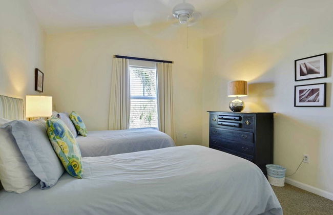 Coral Villa by Avantstay Close 2 DT Key West Shared Pool & Patio! - Foto 16