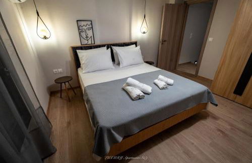 S&J Luxury Apartments - Photo 16