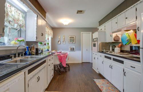 Norman Home with Yard, Walk to Park and OU Campus! - Photo 8