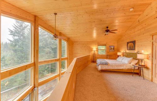 Grizzly Tower Packwood Cabin with Hot Tub! - Foto 17