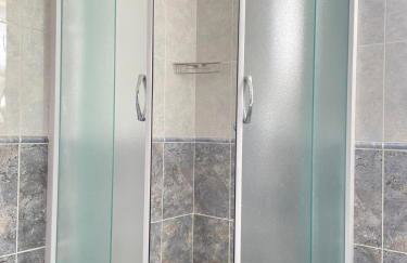 Jolie Ann Marie apartment - Photo 8