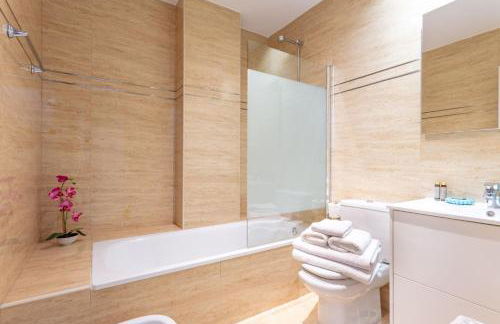 Perfect 4-Person Apartment in the Heart of Madrid Near Plaza Mayor I - Foto 4