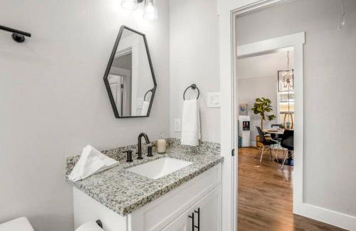 Pythagoras Place at East End Revitalized - Foto 27