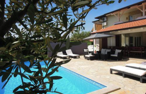 Holiday Home Villa Ivan - Photo 1