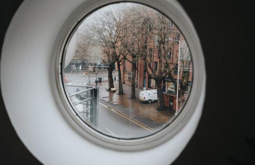 Large Central Apartment - free nearby parking - Foto 18